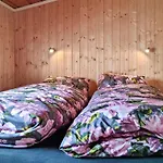 1 Bedroom Beautiful In Lyngdal