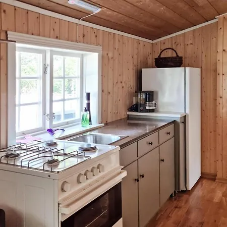 1 Bedroom Beautiful In Feriehus